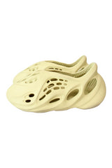 Yeezy x Adidas - Sulphur Foam Runner