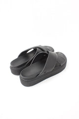 Country Road - Crossover Strap Sandals