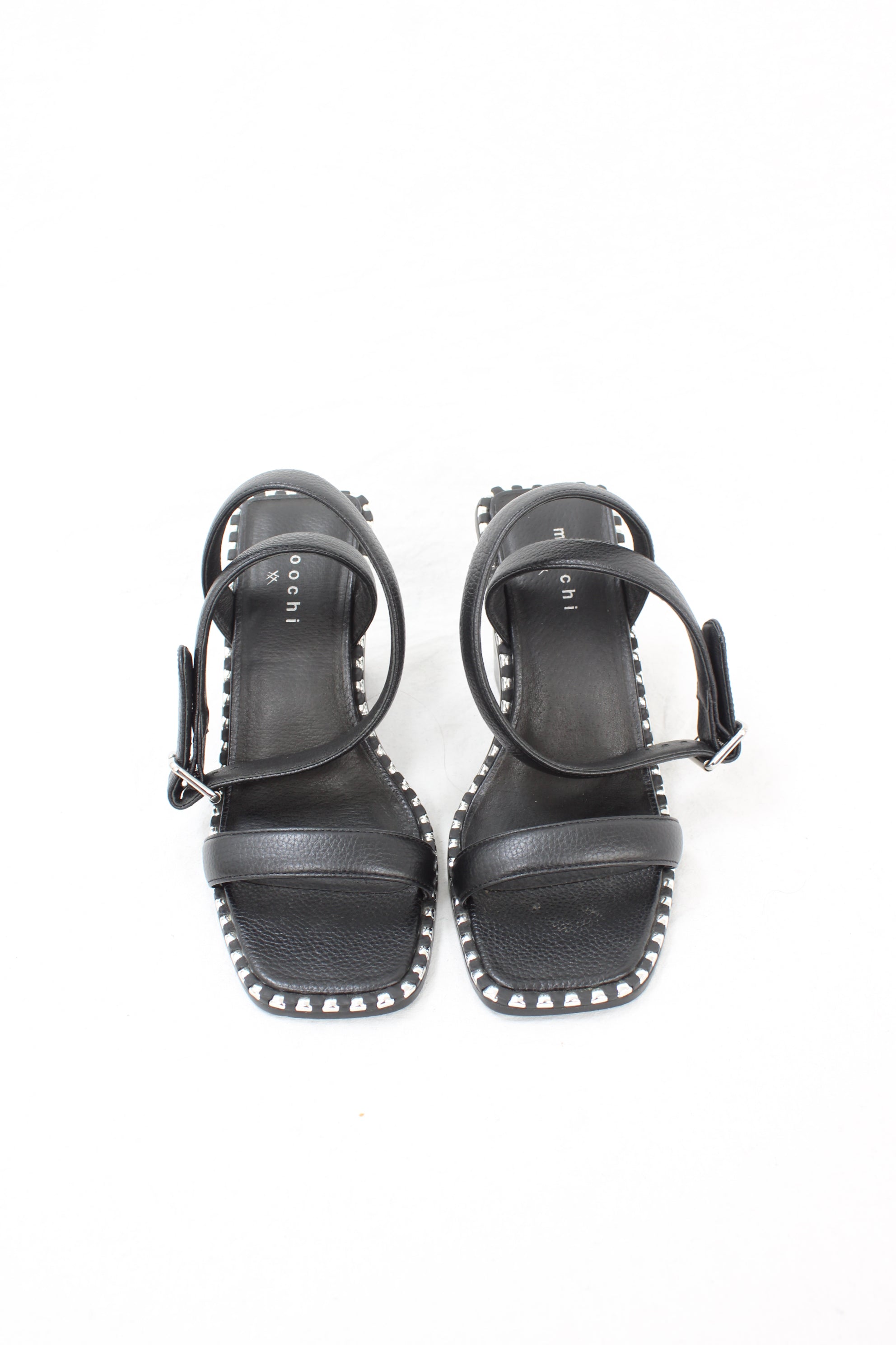 Moochi - Magnet Heels