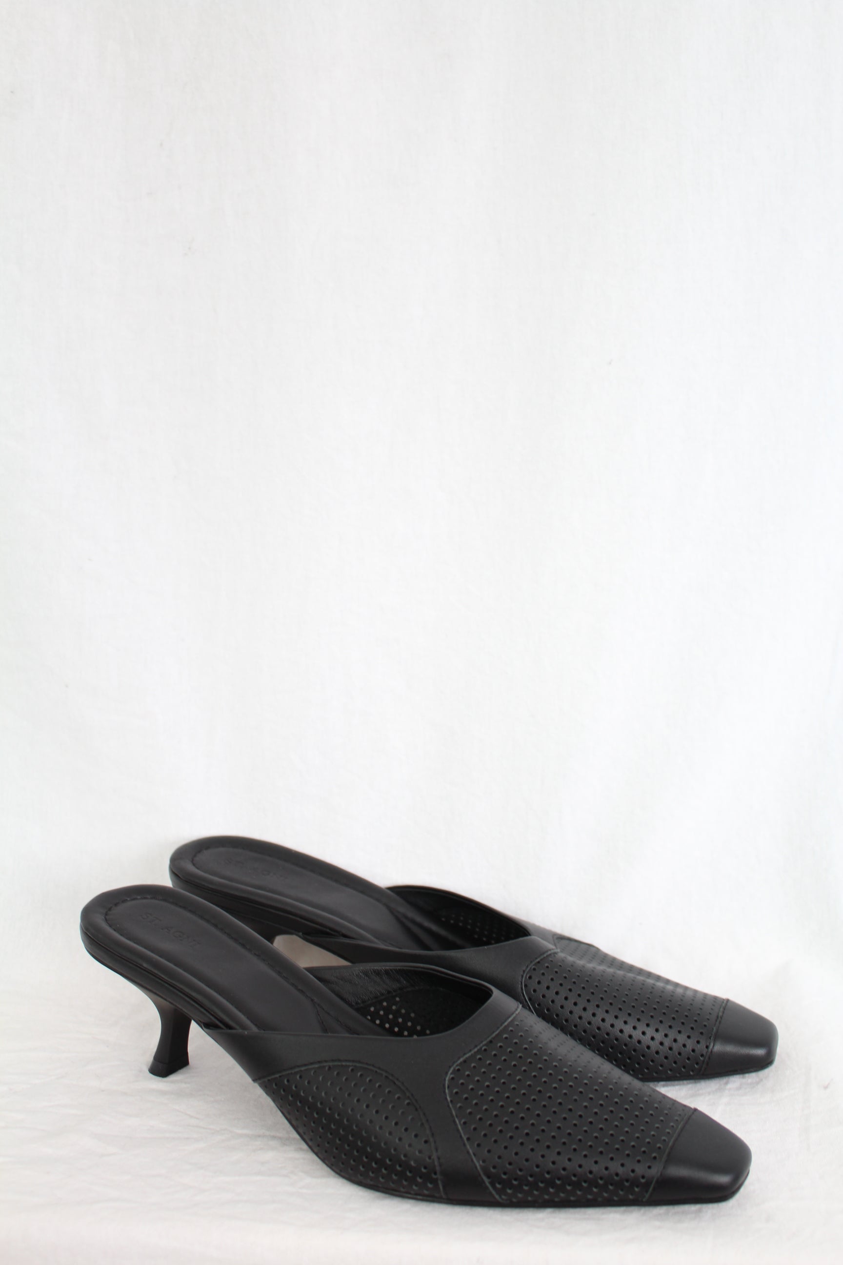 St. Agni - Perforated Heels