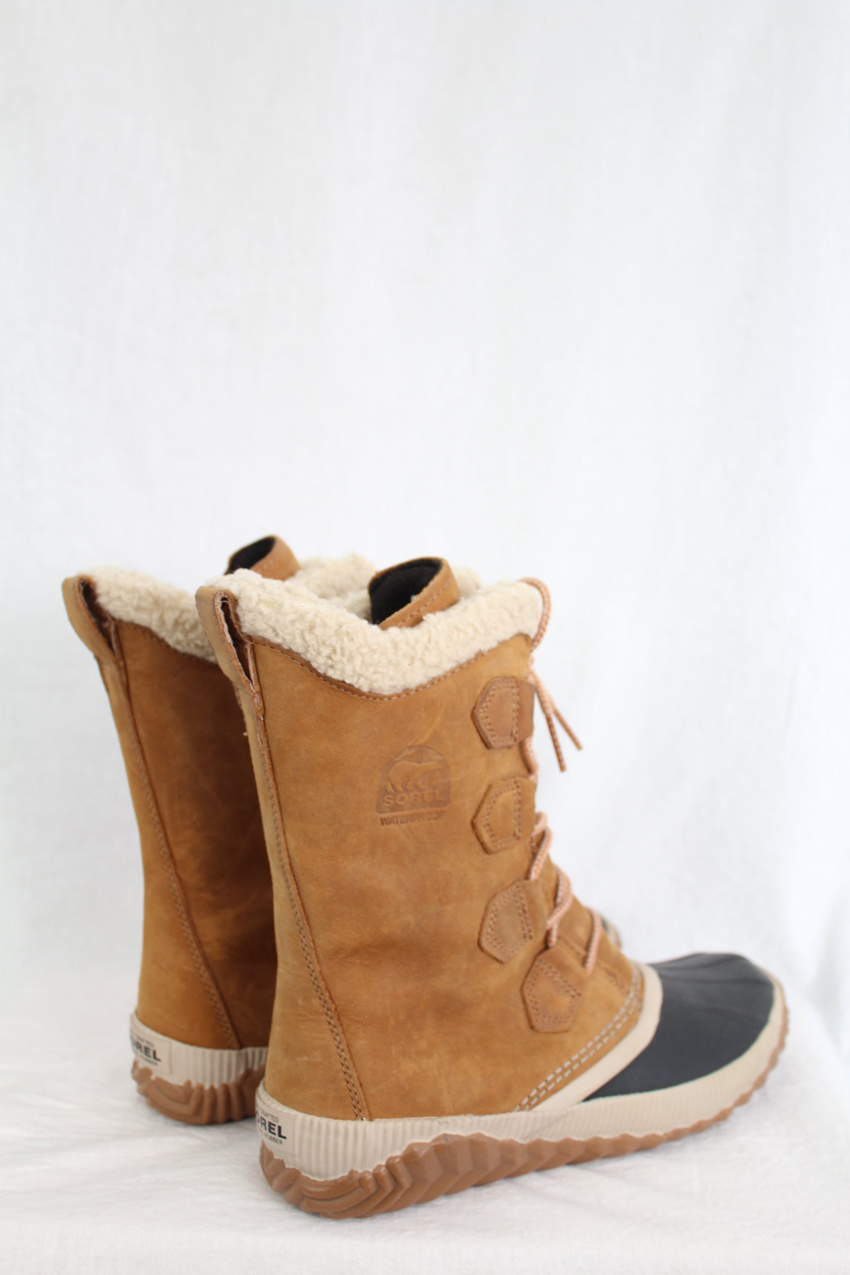 Sorel - Suede Snowboot