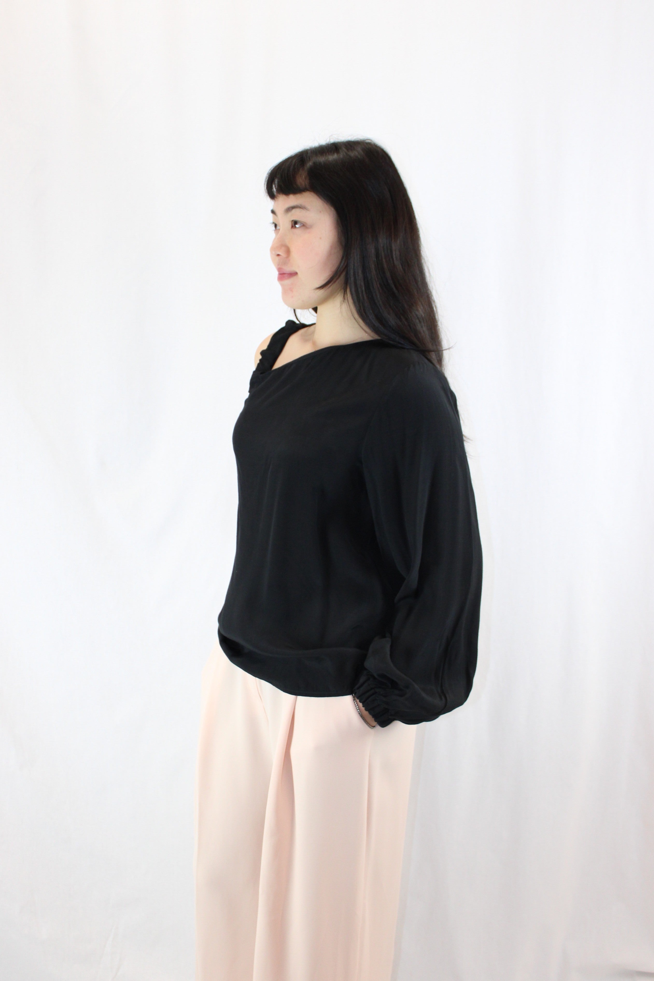 Veronika Maine - NWT Single Sleeve Blouse