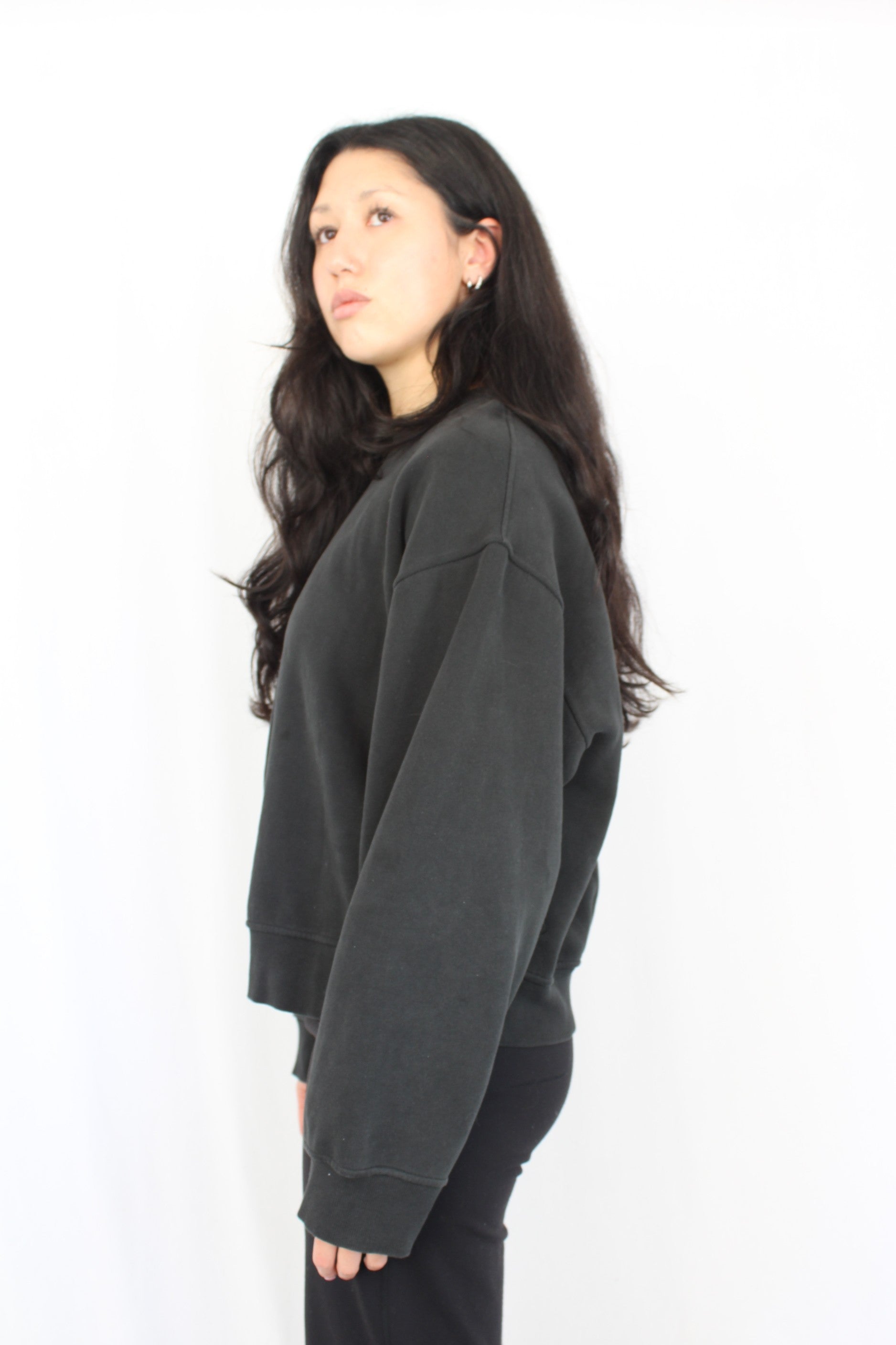 Lululemon - Black Crewneck