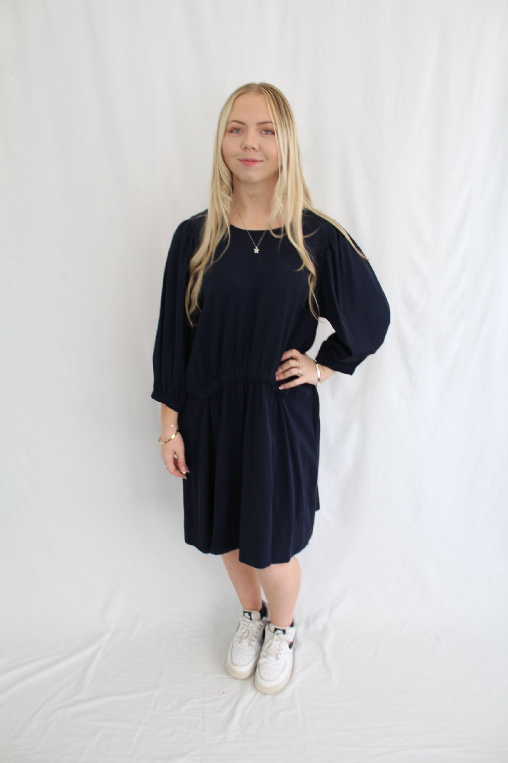 Gregory - Midi Dress