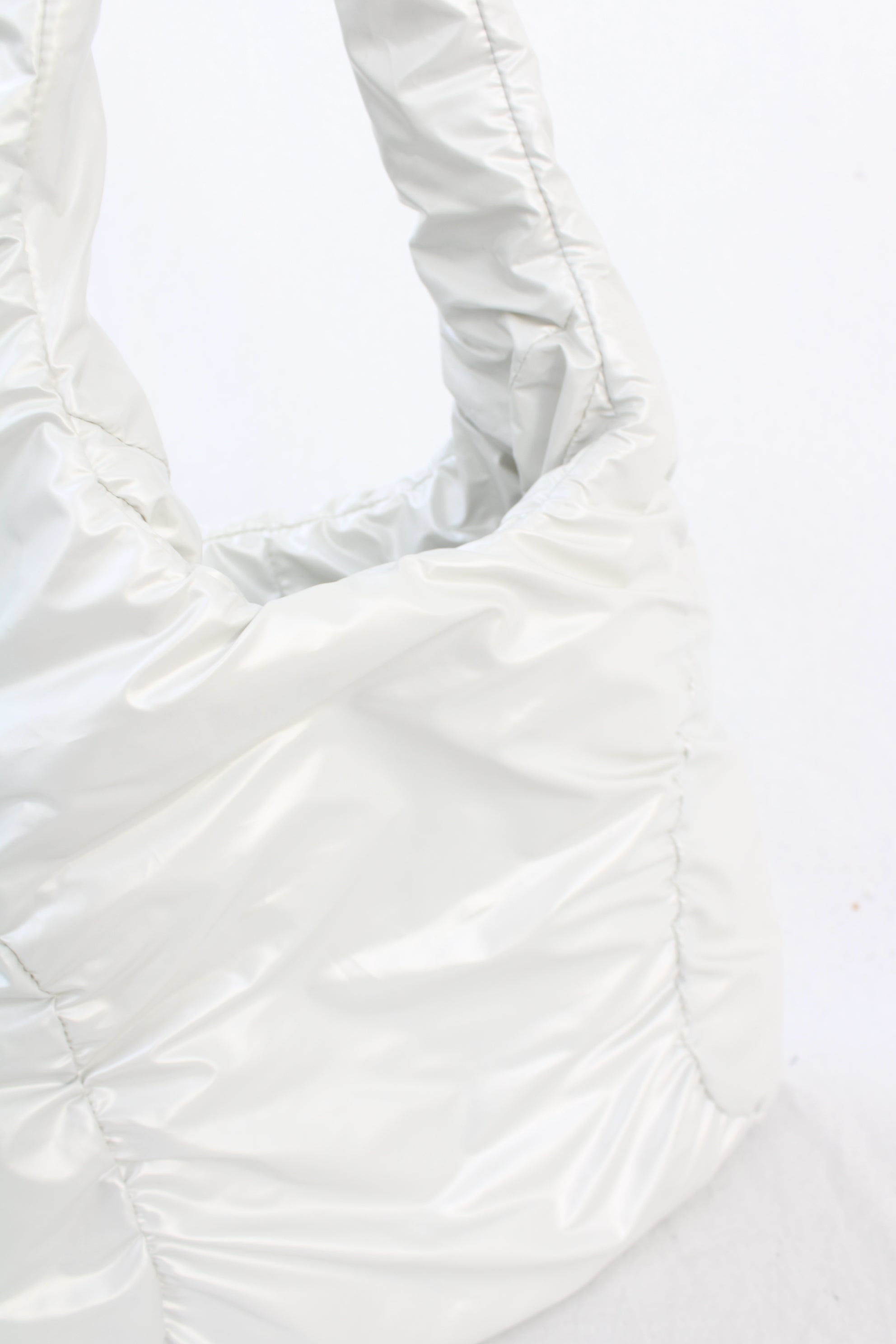 I.JIJI - Vinyl Puffer Bag