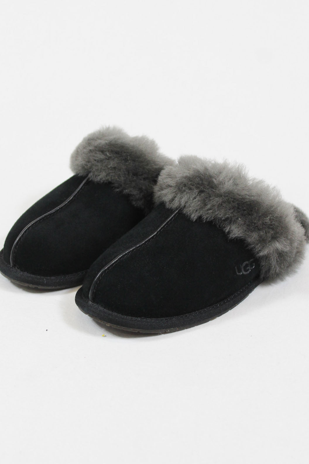 UGG - Slip Ons