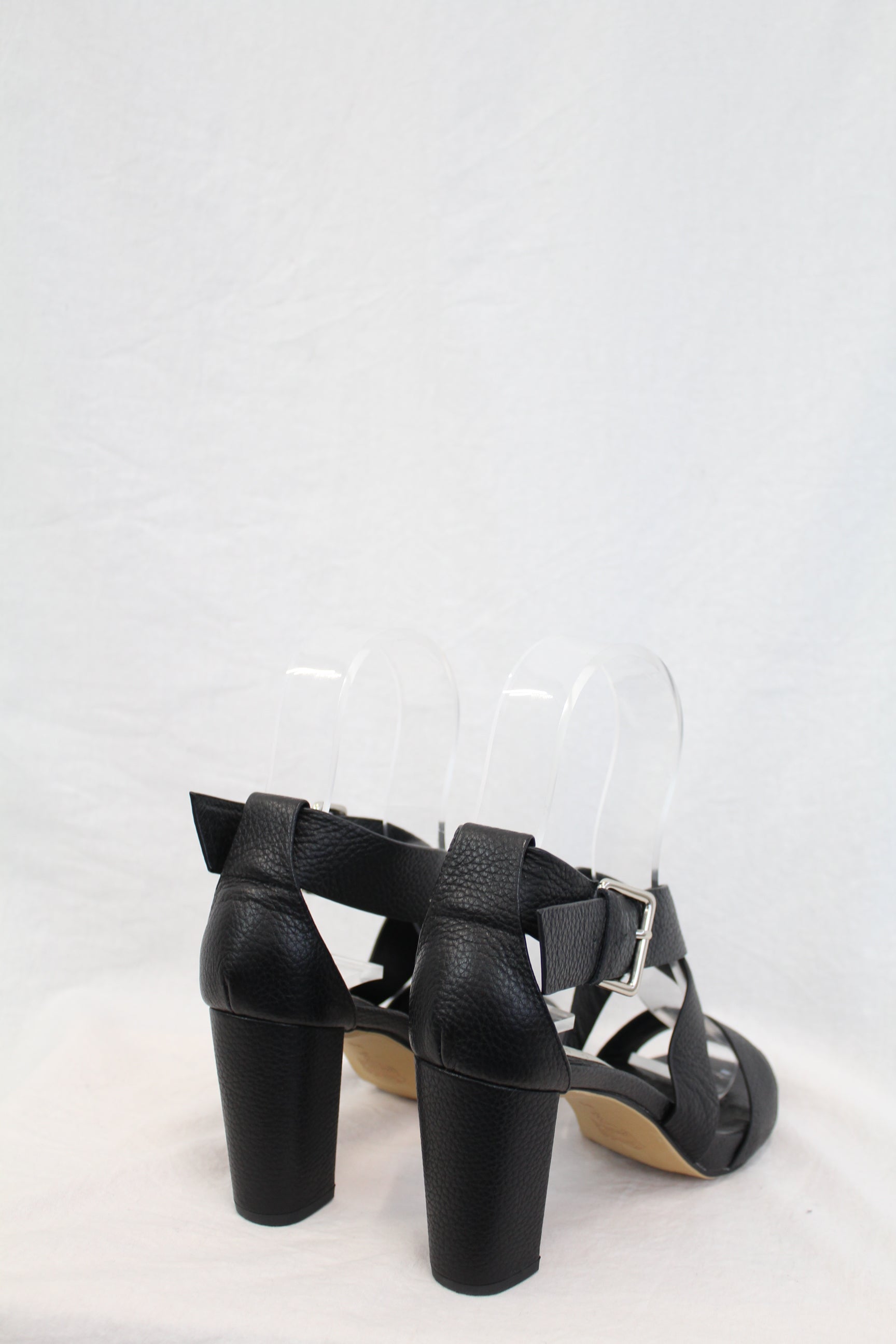 Kathryn Wilson - Pebbled Leather Heel