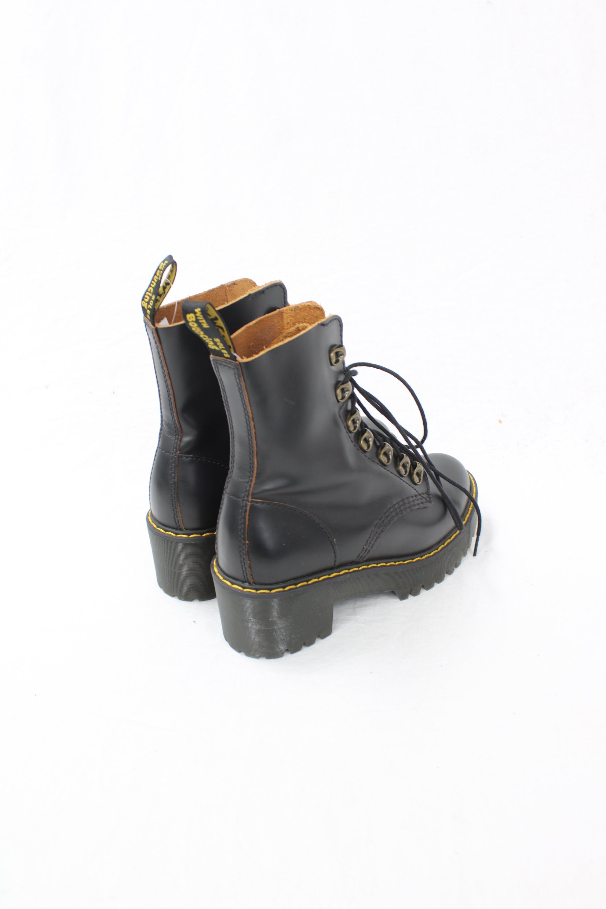 Doc Martens - Leona Boot