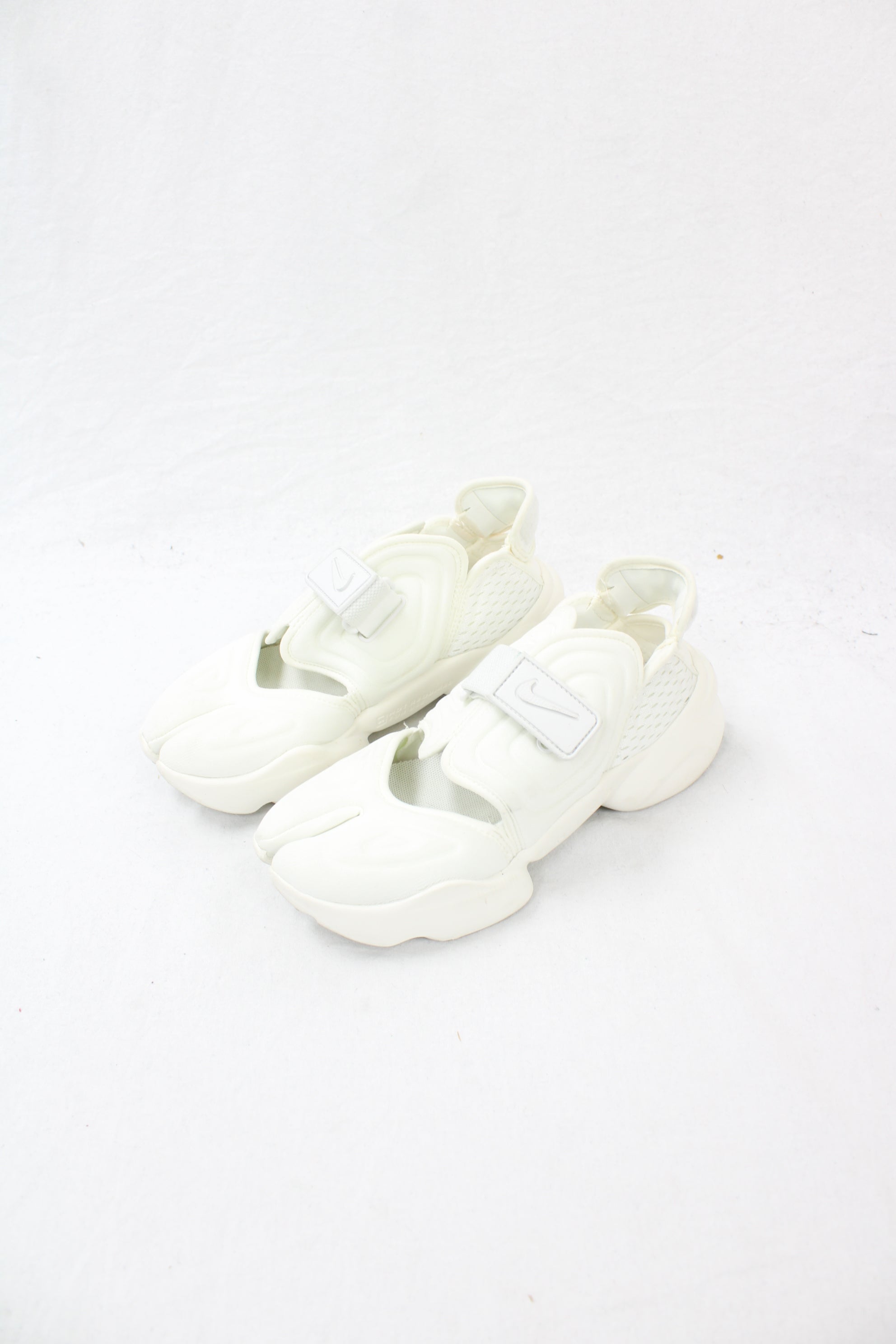 Nike - Aqua Rift Tabi Shoes
