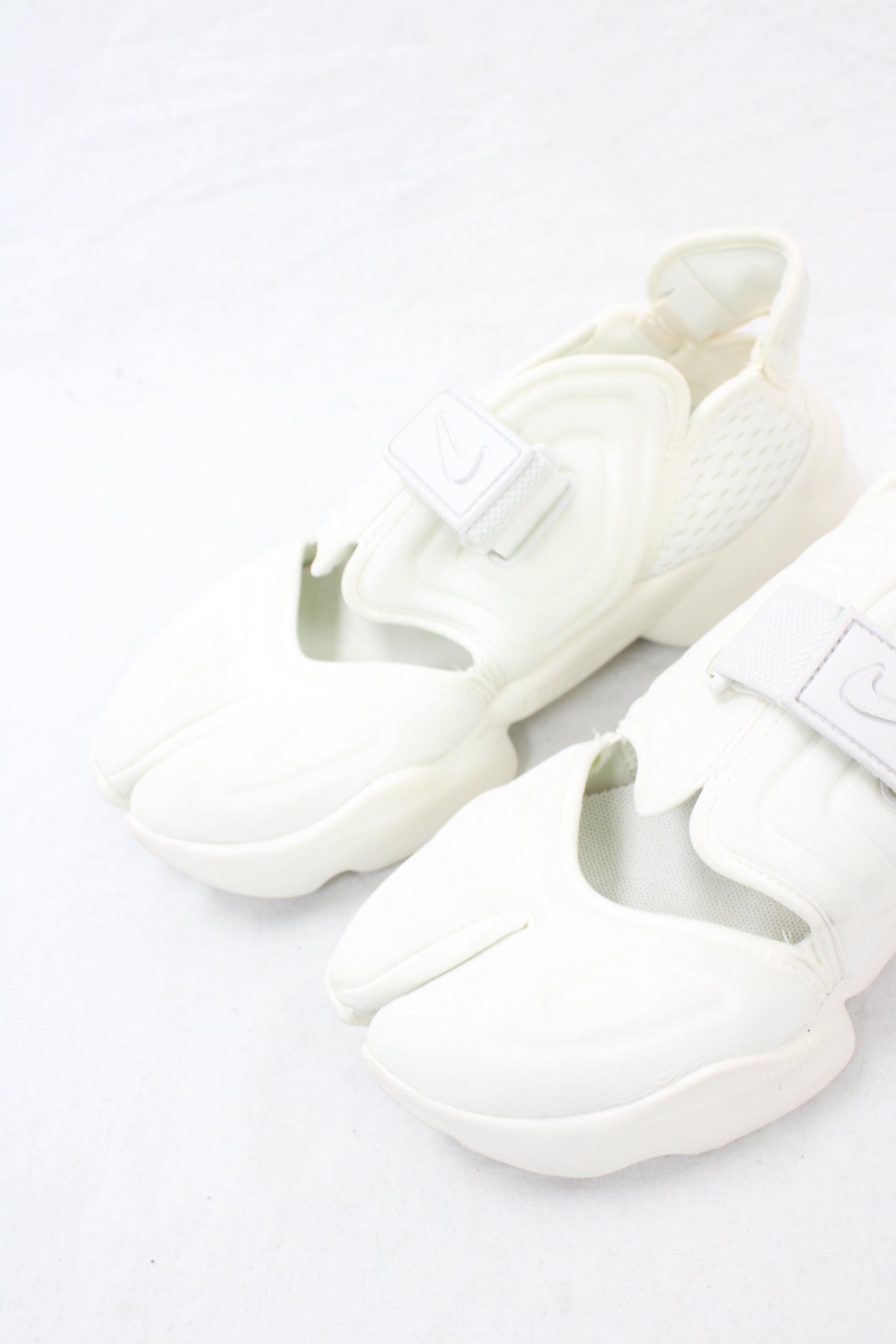 Nike - Aqua Rift Tabi Shoes