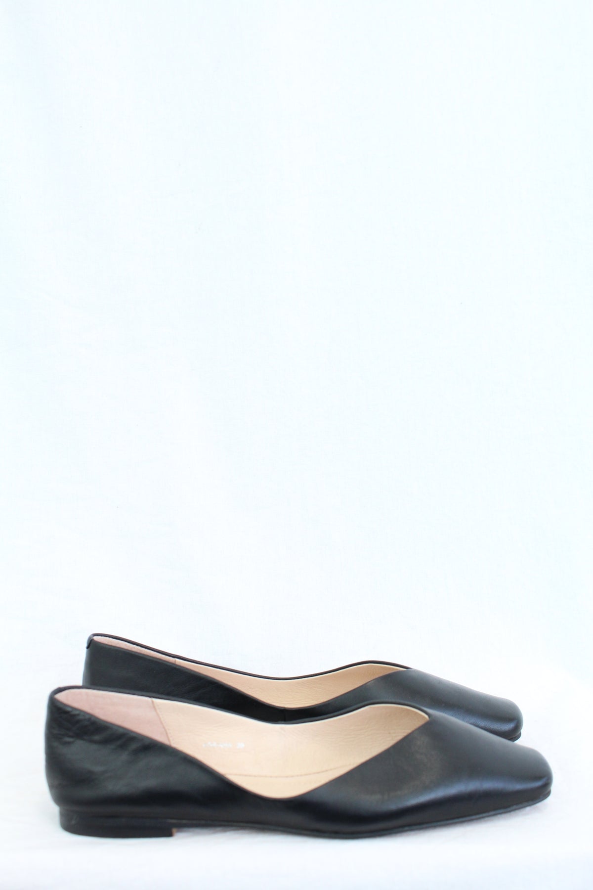 EOS - Adriana Flats