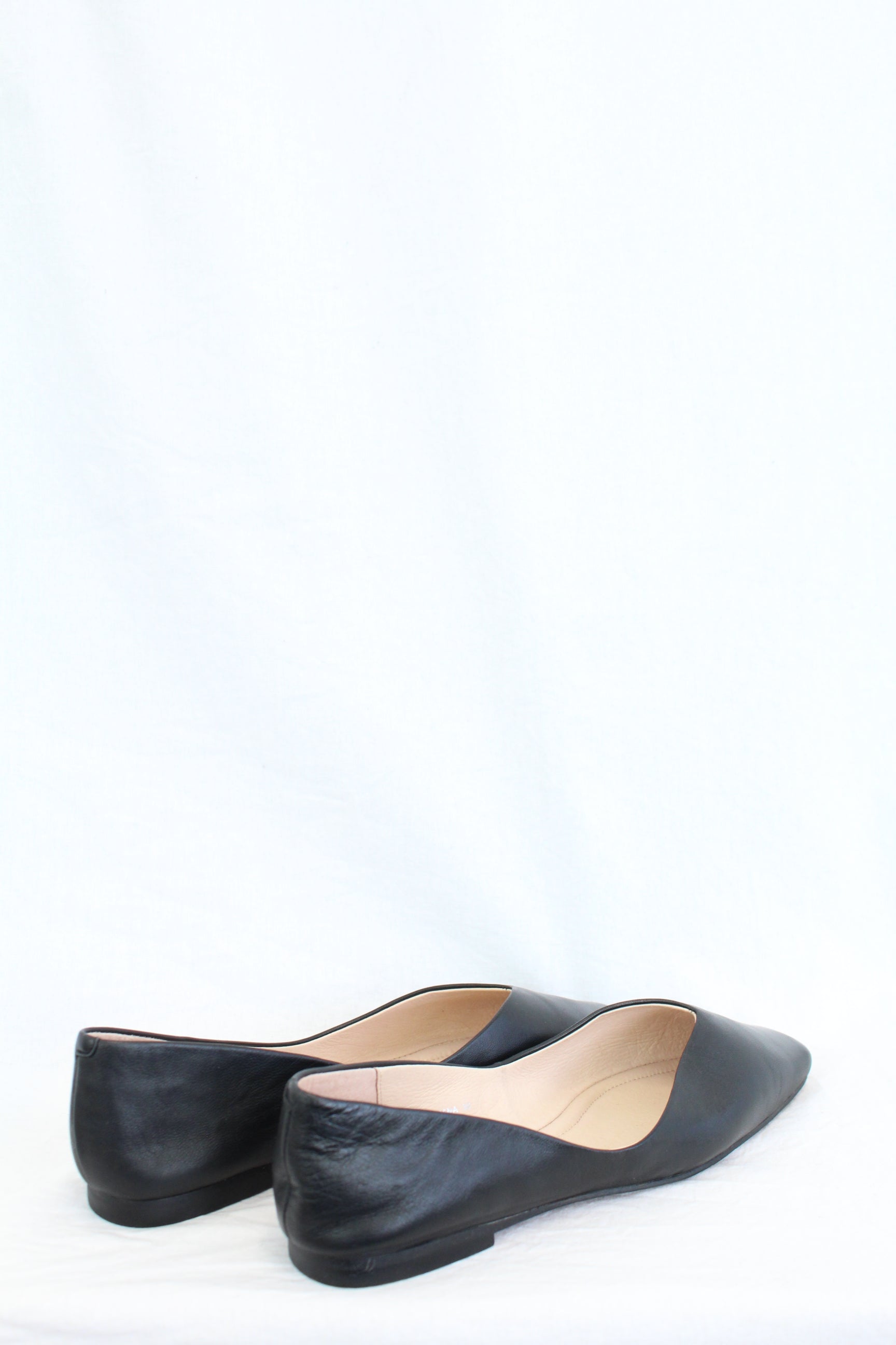 EOS - Adriana Flats
