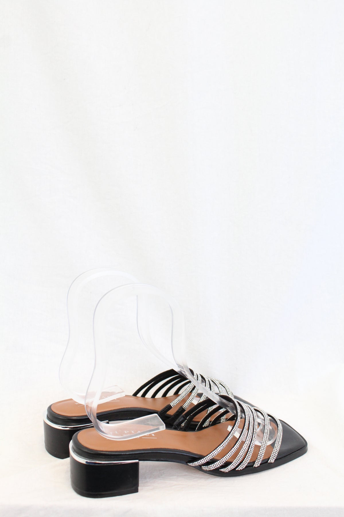 Mi Piaci - Essie Wide Fit Heel