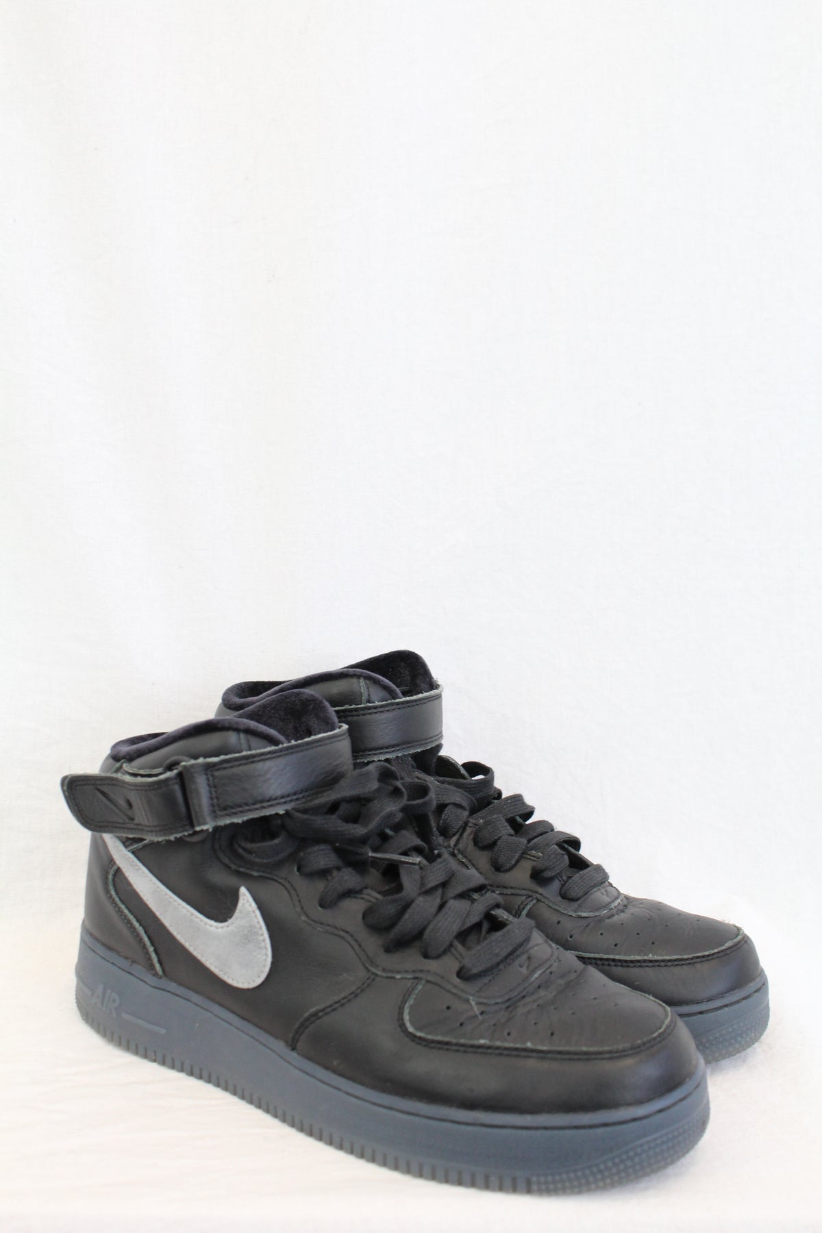 Nike - Air Force 1 Black Metallic Sneaker
