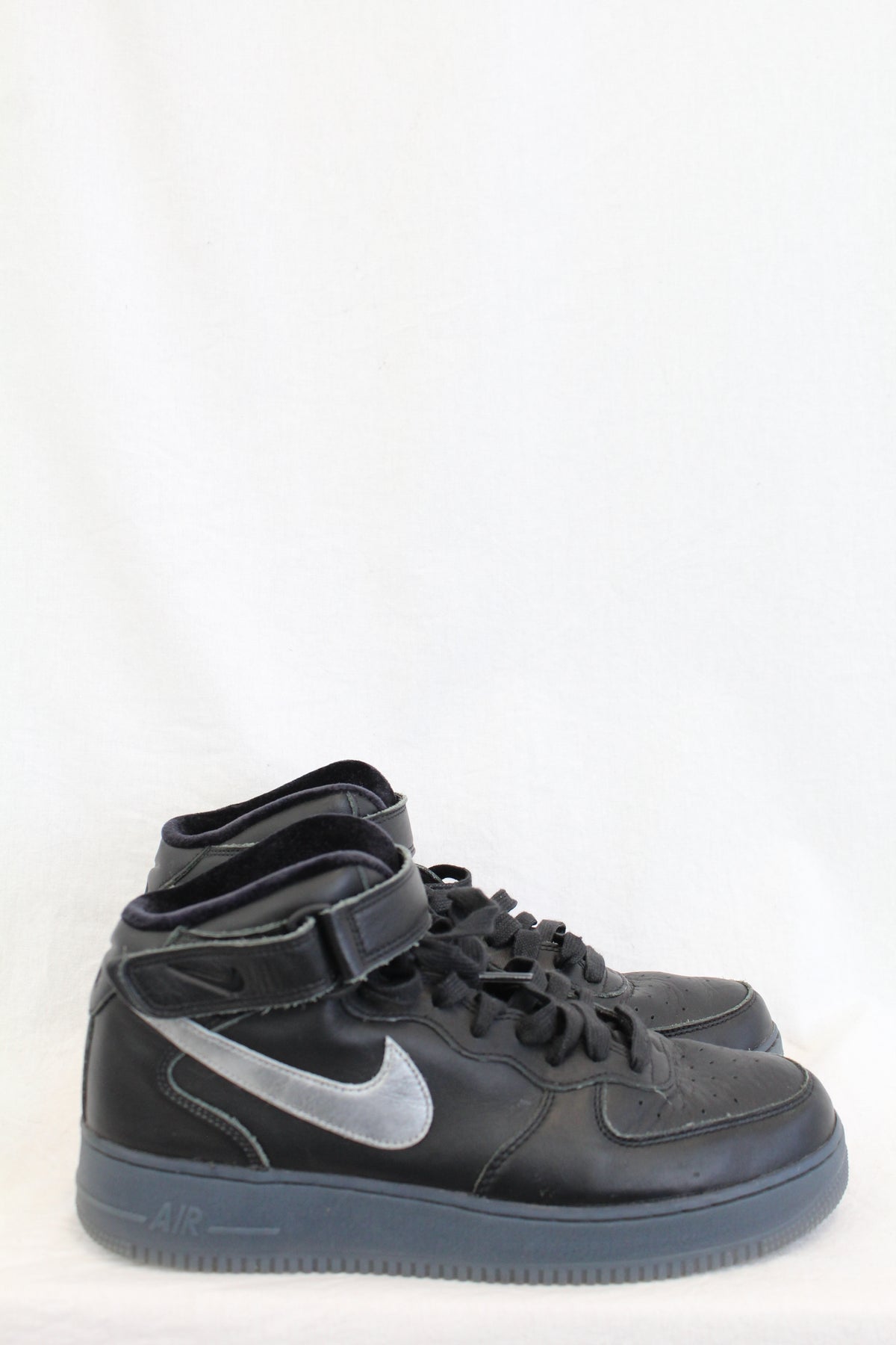 Nike - Air Force 1 Black Metallic Sneaker