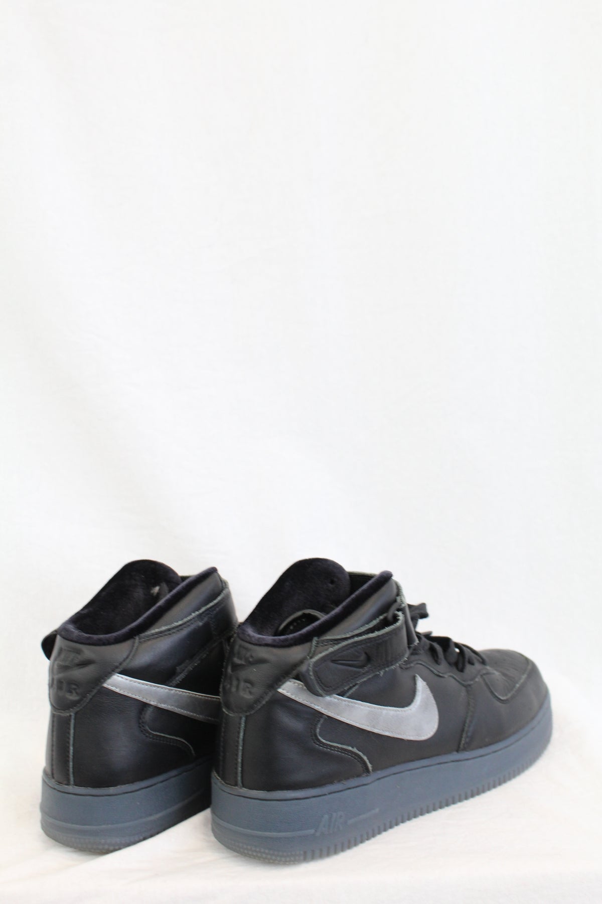 Nike - Air Force 1 Black Metallic Sneaker