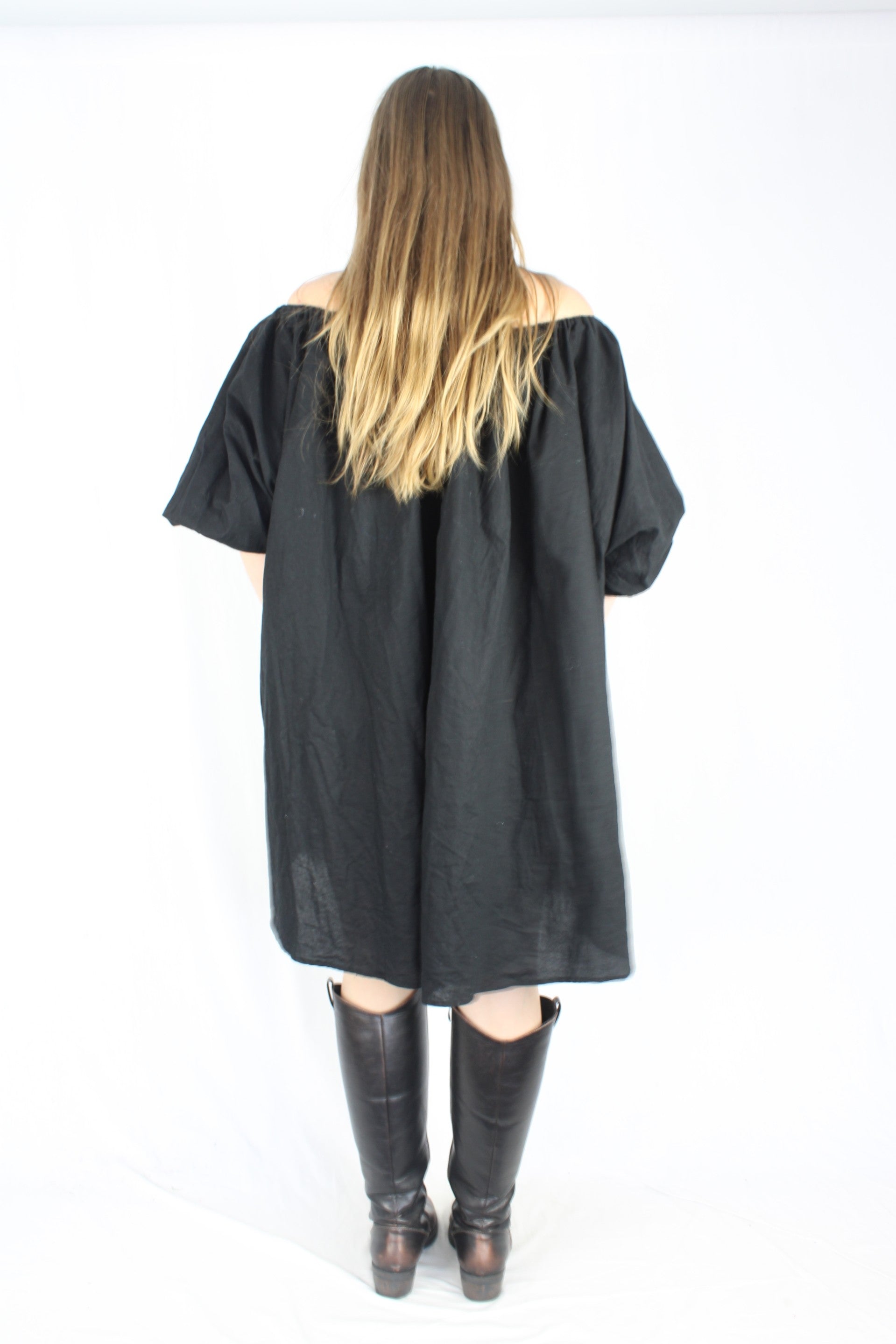 Taatahi Merchants - Hāneanea Mini Dress