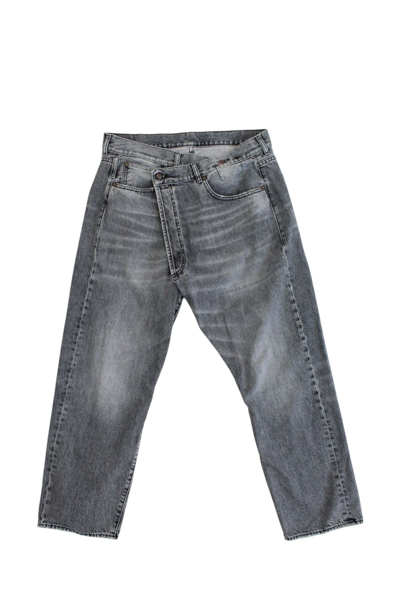 R13 - Stonewash X-Over Jean