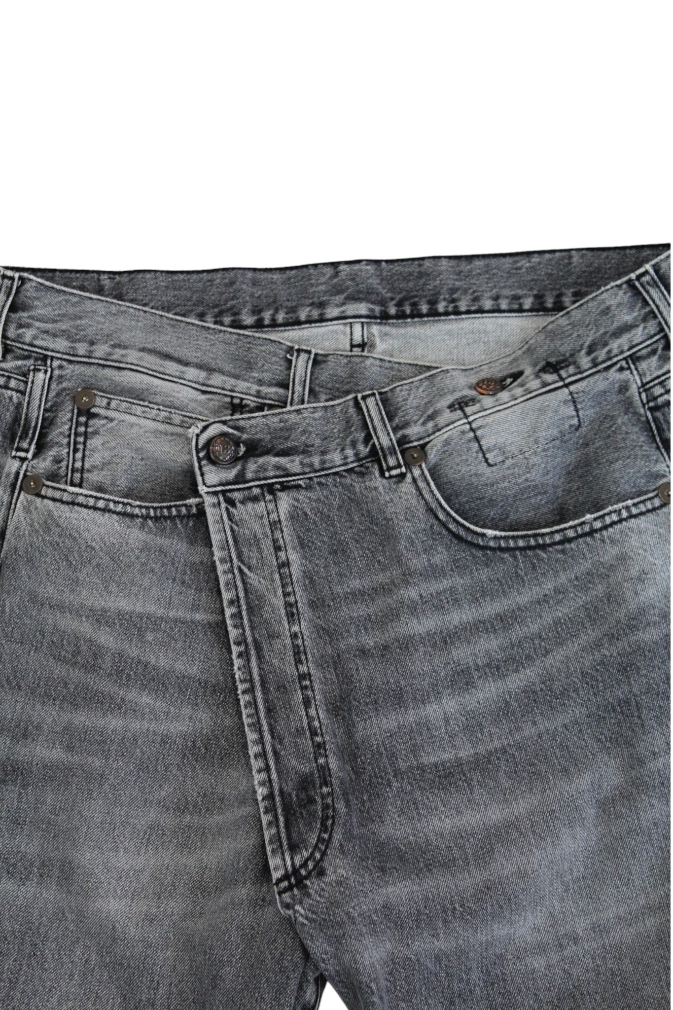 R13 - Stonewash X-Over Jean