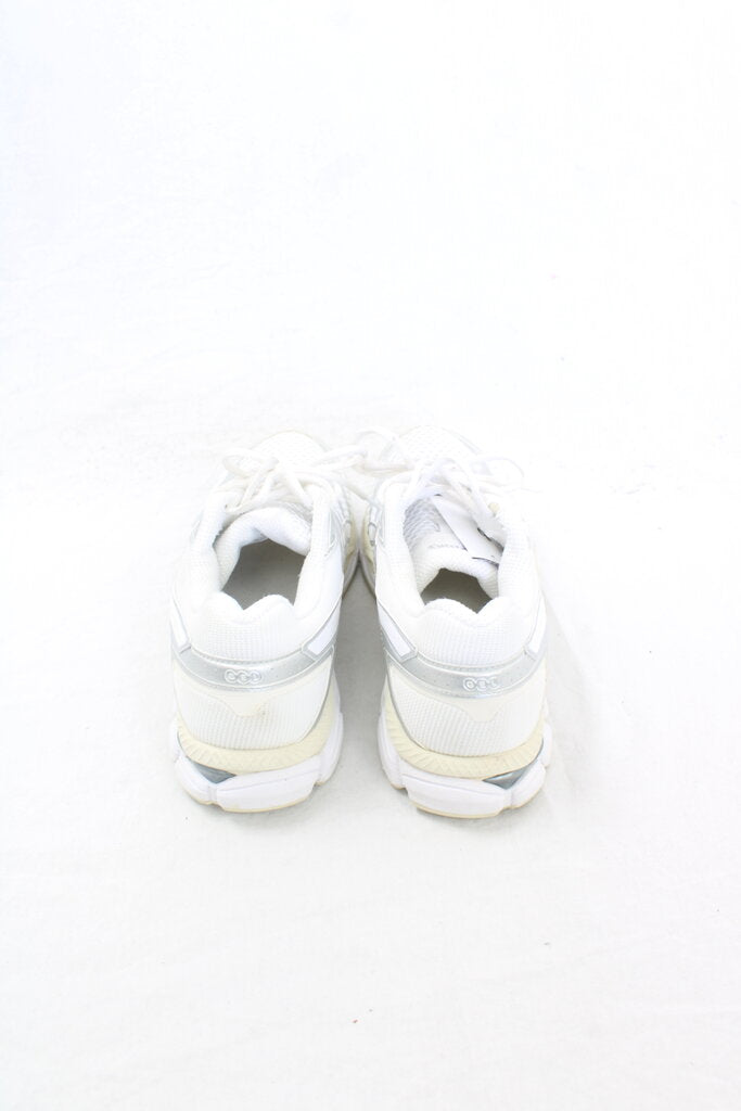 Asics - Gel Cumulus 16 Sneakers