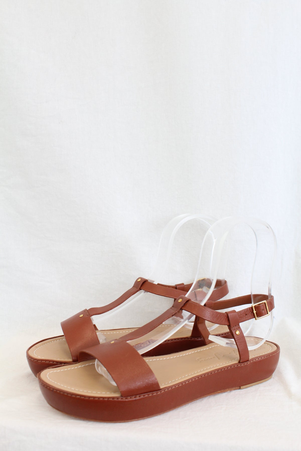 Elizabeth & James - Cree Sandal