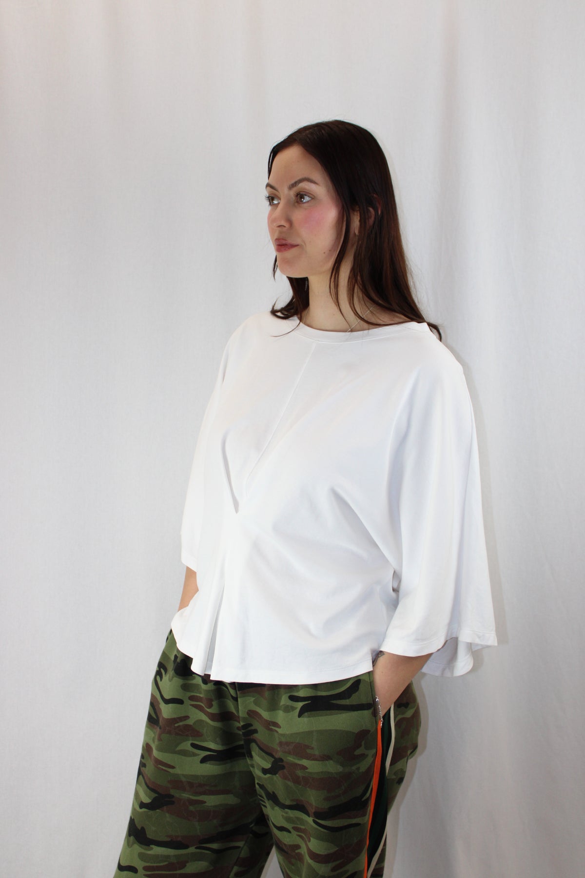 Moochi - Draft Tee