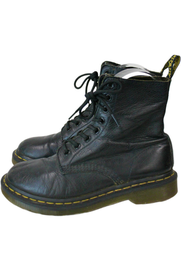 Dr. Martens - Classic 8 Eyelet Boot