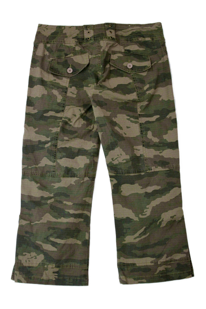 NORI - Camo Capri Pants