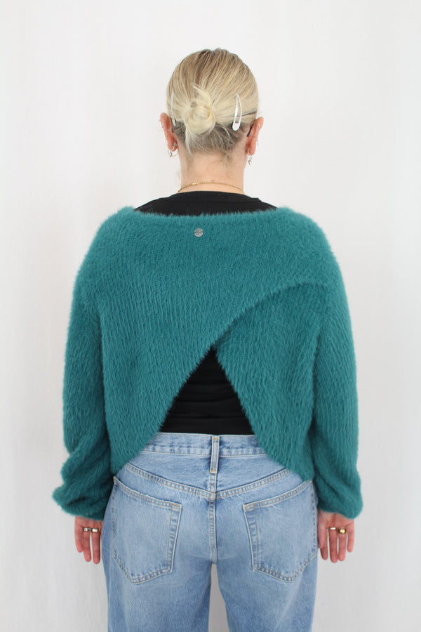 All About Eve - Cross Over Knit