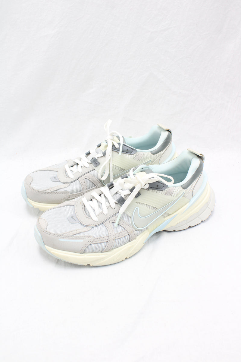 Nike - V2K Run Sneakers