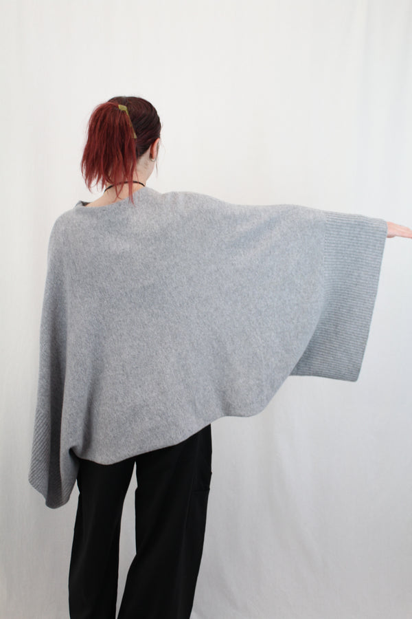 Moochi - Merino Poncho