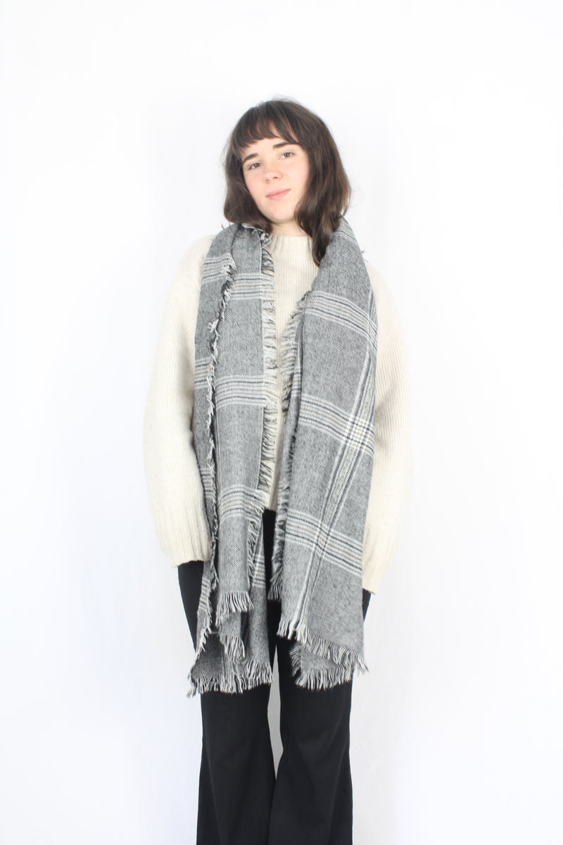 Ruby - Plaid Scarf
