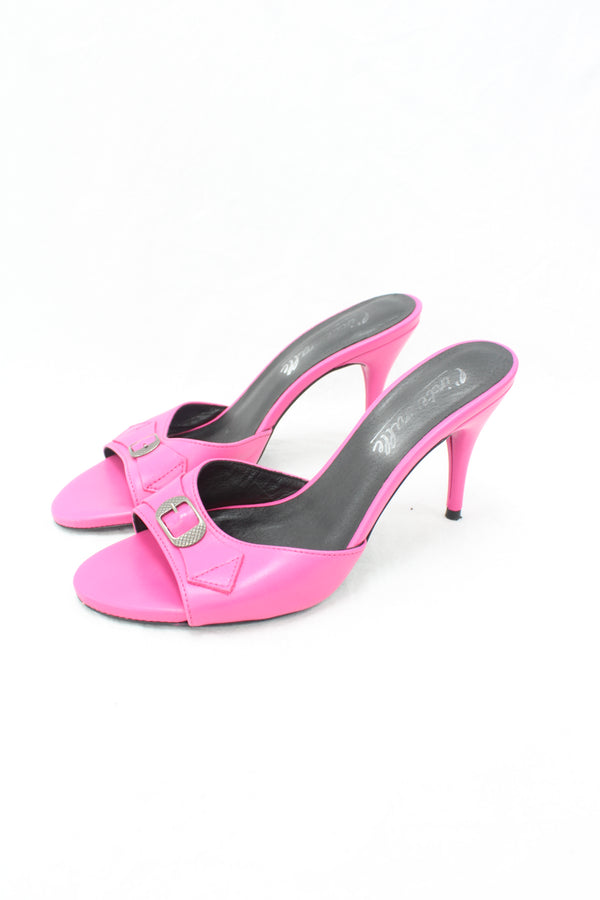 L'intervalle - Clasp Stiletto Heels