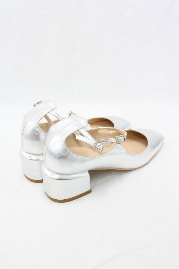 Peche - Silver Heeled Ballet Shoes
