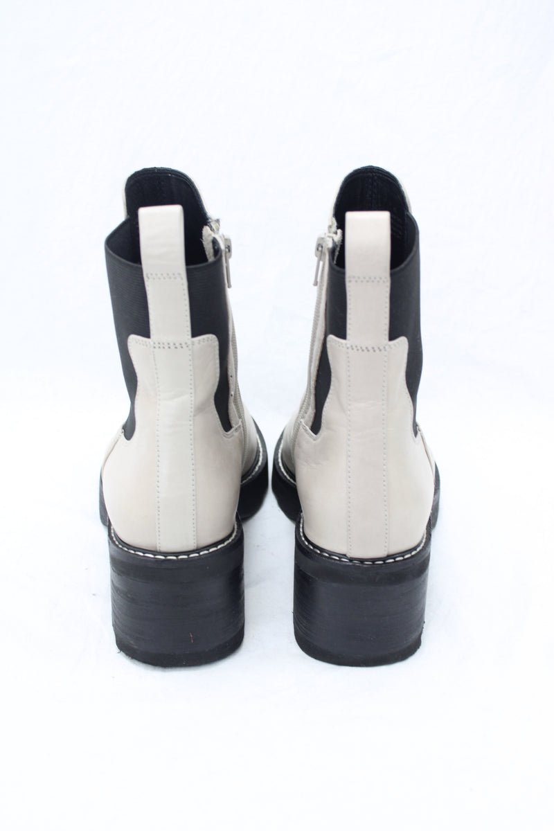 Isabella Anselmi - Leather Chelsea Boots