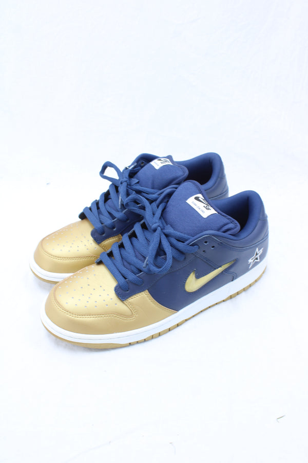 Supreme x Nike SB - Dunk Low Sneakers