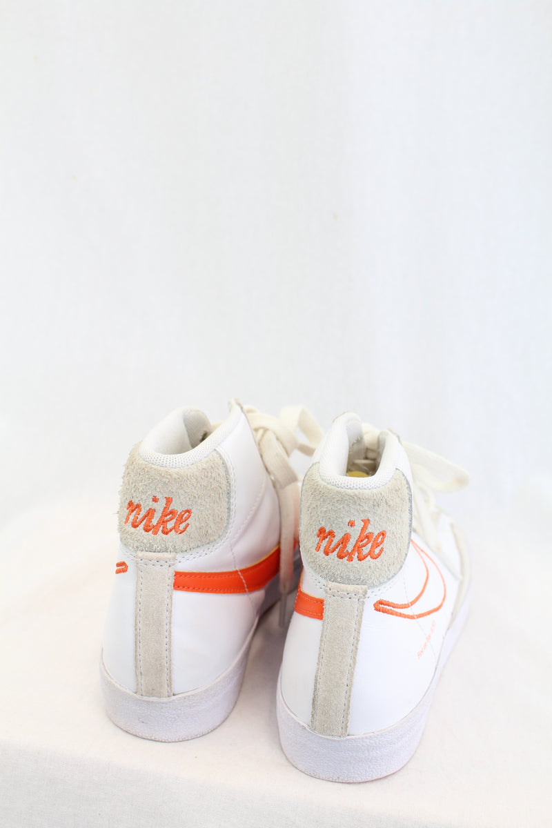Nike - 'Blazer Mid 77' Sneaker