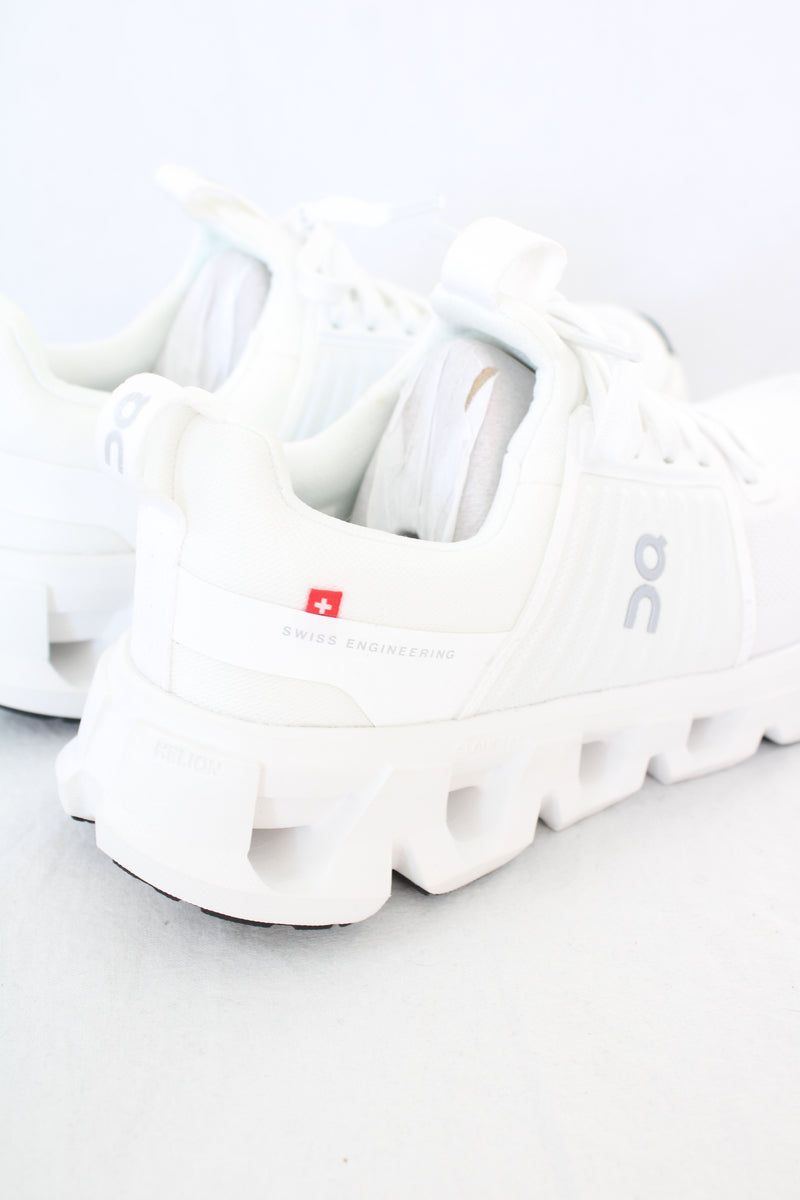 On - Cloudswift Sneakers