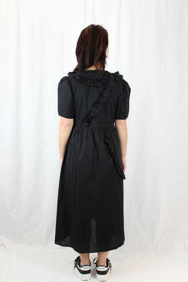 Lonely Ruffle Midi Dress