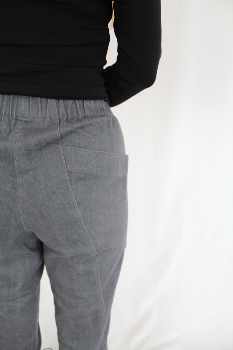 Nicola Screen - Slim Leg Pants