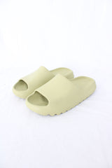 Yeezy - Green Slides