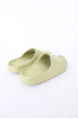Yeezy - Green Slides