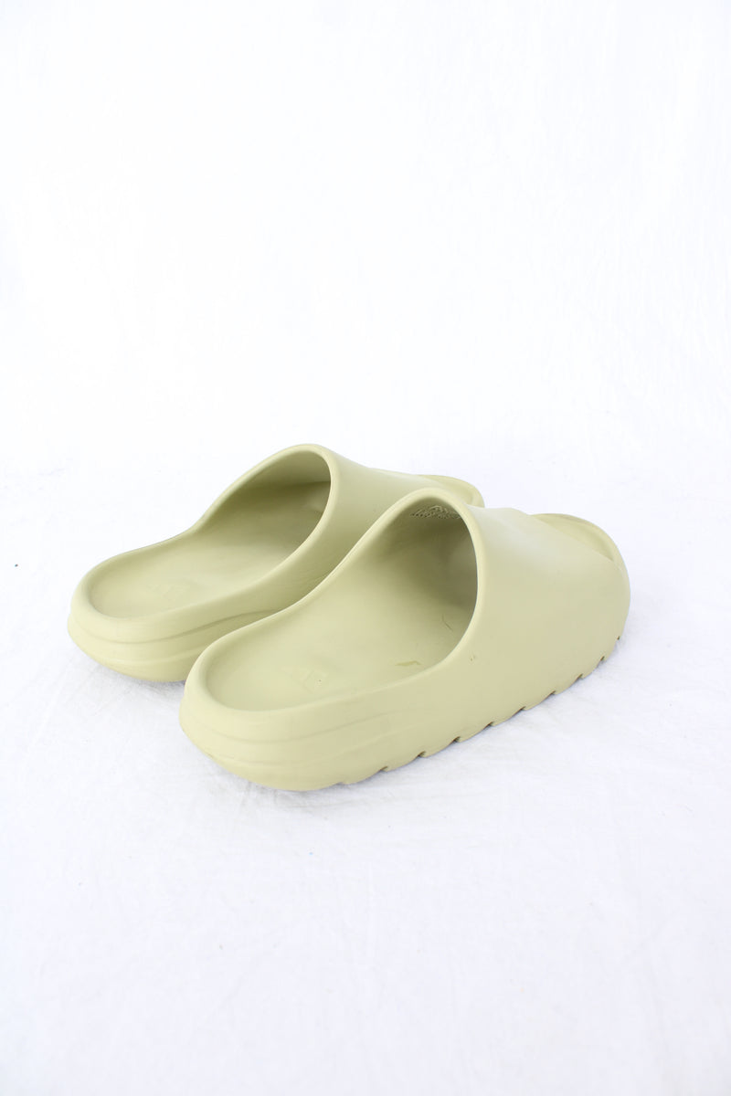 Yeezy - Green Slides