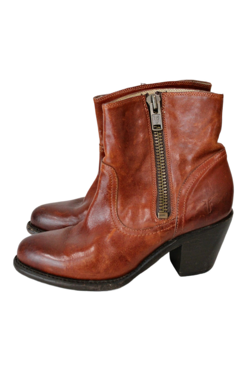 FRYE - Leather Ankle Boots