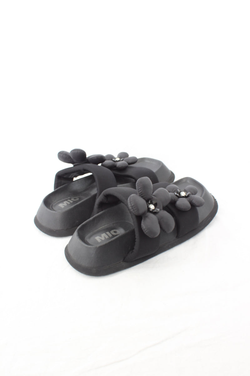 Mio - Chunky Flower Slides