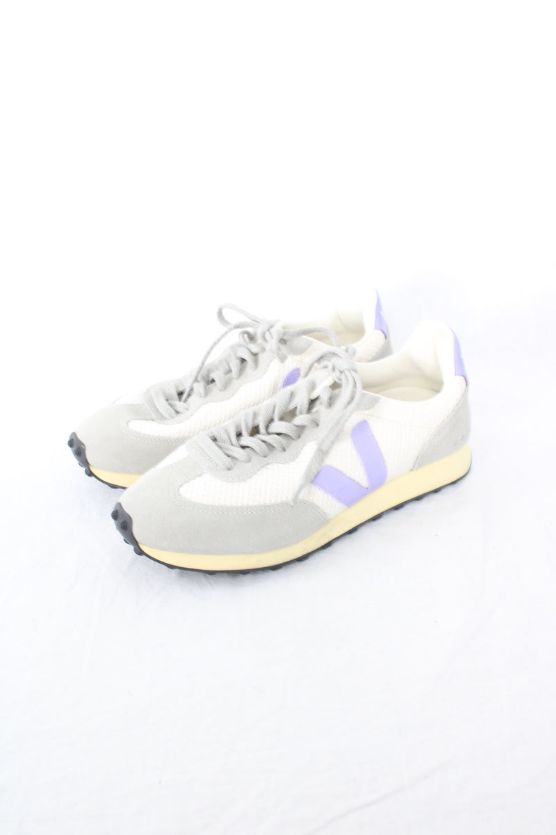 Veja - Chunky Sneakers