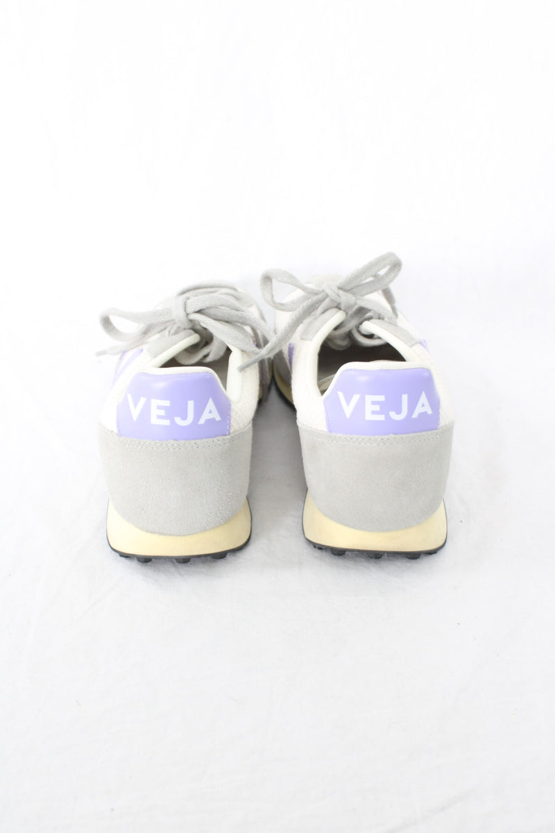 Veja - Chunky Sneakers