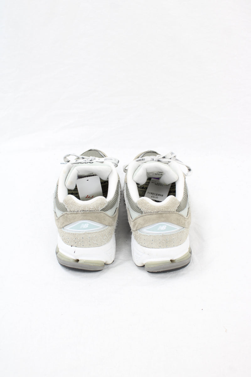 New Balance - 2002R Sneakers