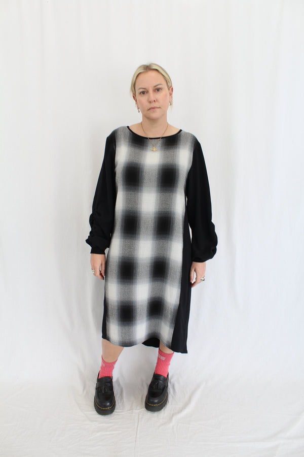 Lounge by Repertoire - 'Anja Dress'