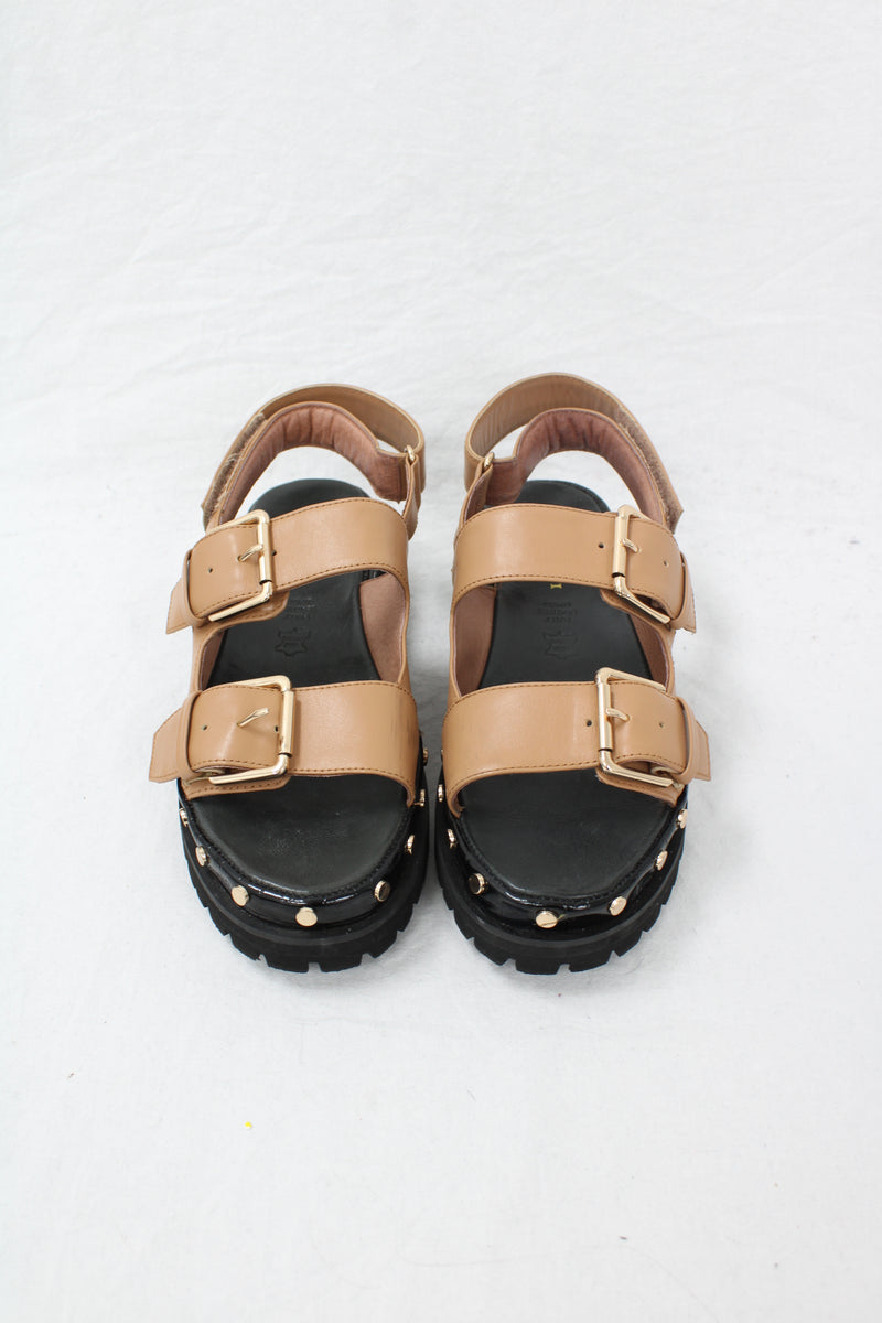 Mi Piaci - Buckle Stud Sandals